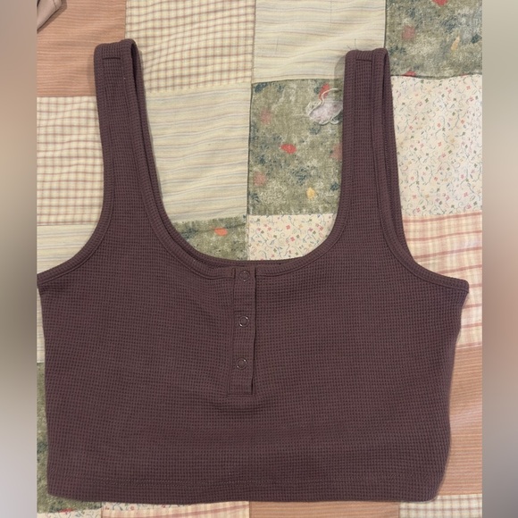 DYNAMITE Munroe Waffle Henley Crop Tank - Picture 3 of 5
